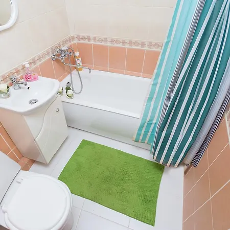 Gvardeyskaya 1a *